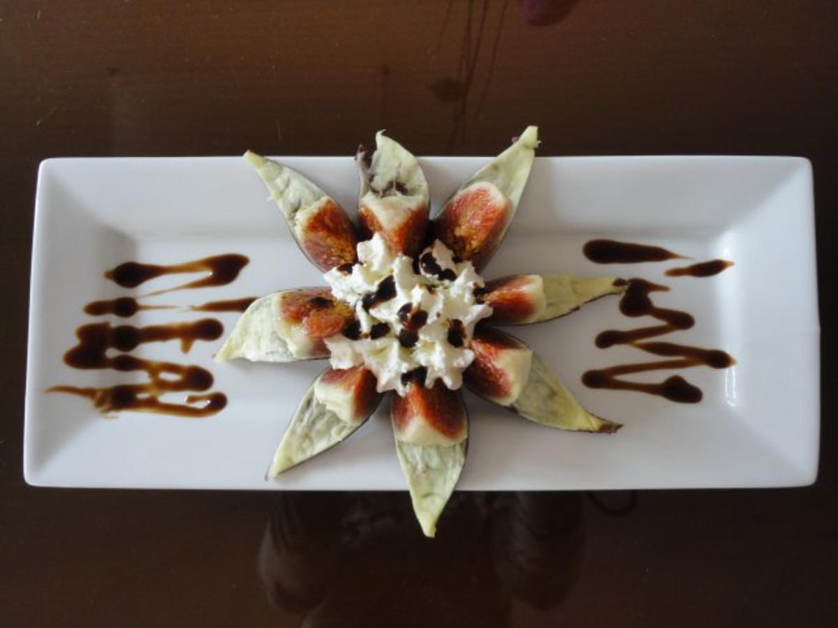 Feigen Blümchen mit Balsamico Creme - Rezept - kochbar.de