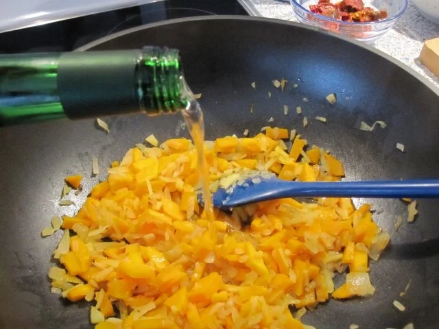 Rezept: Kürbis-Reis-Hähnchen-Pfanne Bild Nr. 6 Kürbis-Reis-Hähnchen-Pfanne - Rezept - Bild Nr. 6