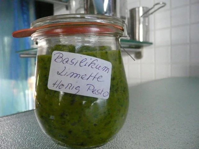 DESSERT / LIMETTEN -BUTTERMILCH - MOUSSE - Rezept - Bild Nr. 3