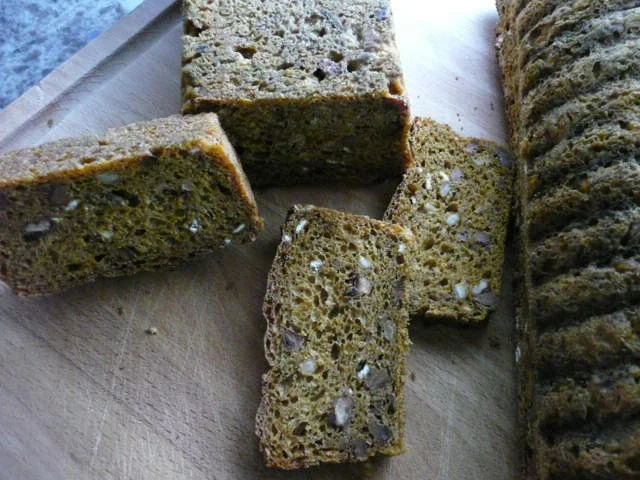 BROT / KÜRBIS - WALNUßBROT - Rezept