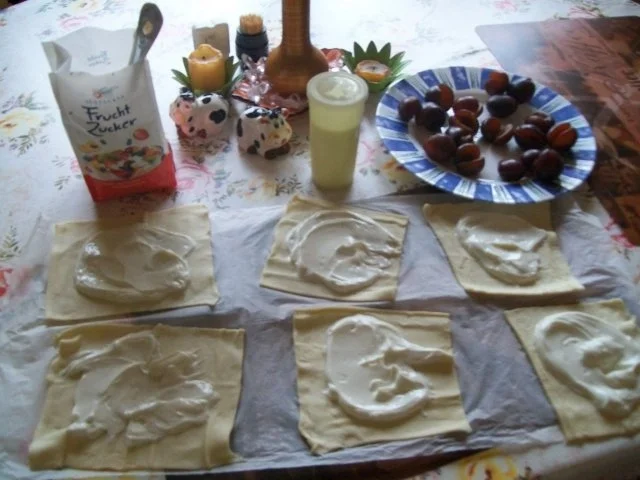 Irenes schnelle - Blätterteig -Taschen mit Zwetschgen und Quarkbelag - Rezept - Bild Nr. 3