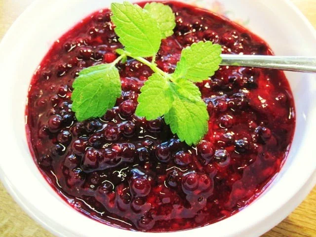 Rezept: Heidelbeer-Grütze ... Heidelbeer-Grütze ... - Rezept