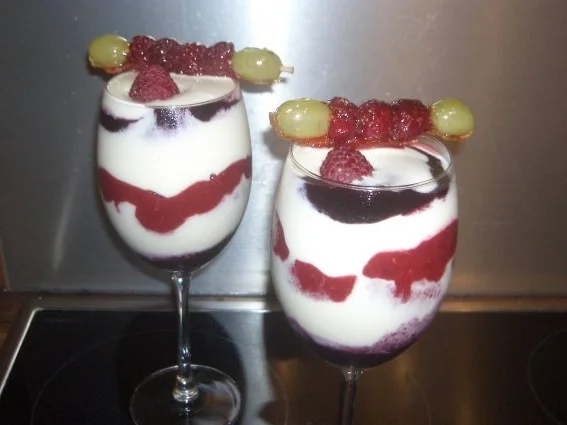 " Süßer Traum ":-))....mit Früchtespieß - Rezept