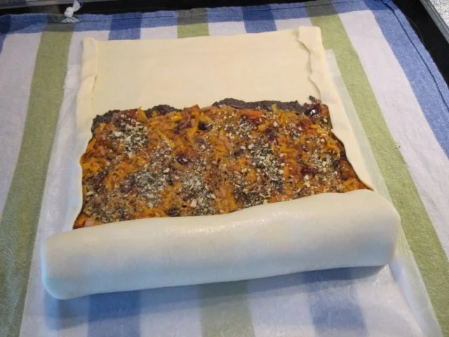 Rezept: Kürbis-Apfel-Zwetschken-Strudel mit Mohn Bild Nr. 7 Kürbis-Apfel-Zwetschken-Strudel mit Mohn - Rezept - Bild Nr. 7