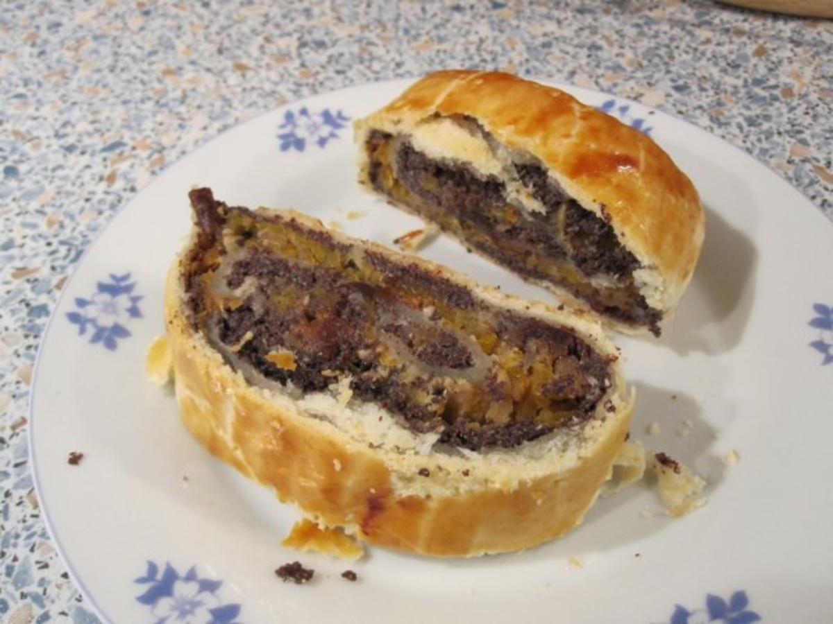 Bilder für Kürbis-Apfel-Zwetschken-Strudel mit Mohn - Rezept