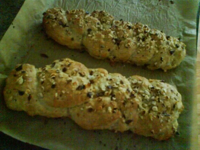 Rezept: Haselnussbrotzopf Haselnussbrotzopf - Rezept