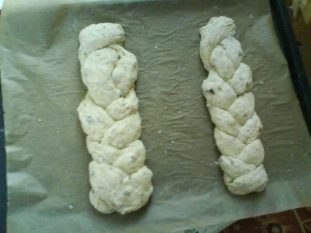 Rezept: Haselnussbrotzopf Bild Nr. 9 Haselnussbrotzopf - Rezept - Bild Nr. 9