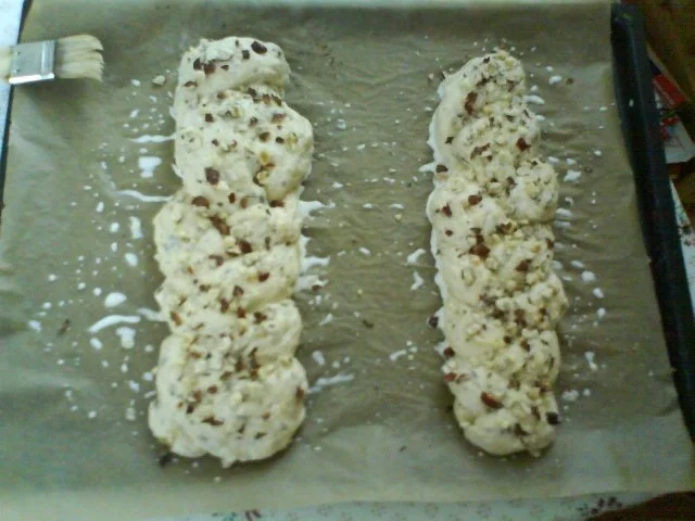 Rezept: Haselnussbrotzopf Bild Nr. 10 Haselnussbrotzopf - Rezept - Bild Nr. 10