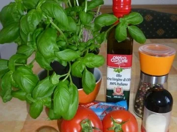 Gebackener Fetakäse mit Tomate - Rezept