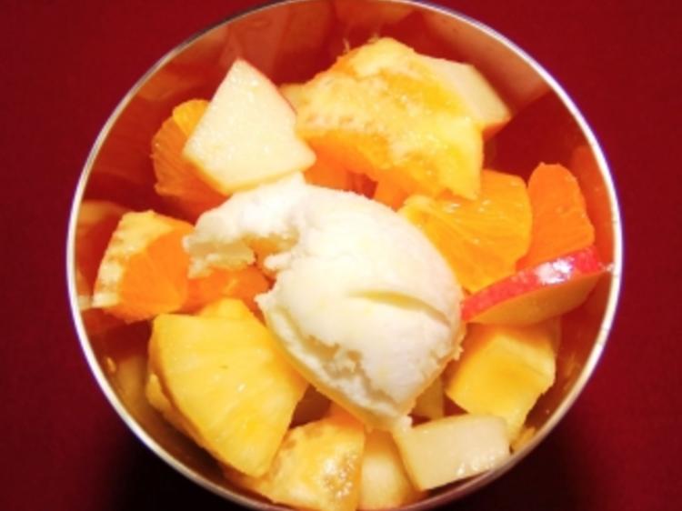 Frischer Obstsalat mit Zitronen-Sorbet (Roberto Blanco) - Rezept ...