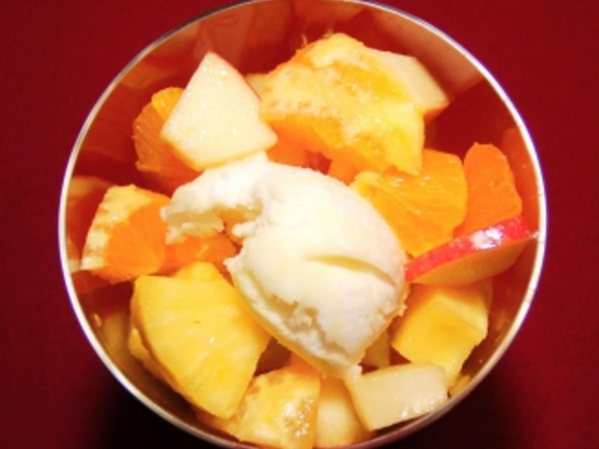 Frischer Obstsalat mit Zitronen Sorbet Roberto Blanco - schnell ...