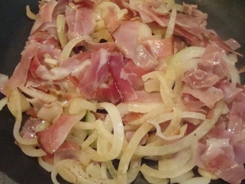 Bandnudeln mit Champignons und Speck - Rezept - Bild Nr. 2