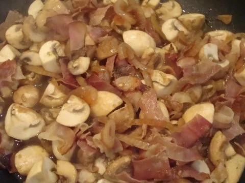 Bandnudeln mit Champignons und Speck - Rezept - Bild Nr. 3