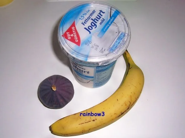 Rezept: Dessert: Feigen-Joghurt mit Banane Bild Nr. 2 Dessert: Feigen-Joghurt mit Banane - Rezept - Bild Nr. 2