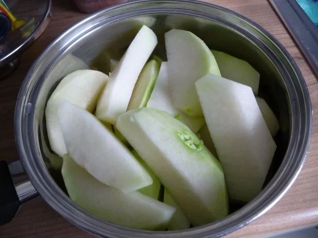 Gemüsebeilagen :  Kräuterbutter an Kohlrabi - Rezept