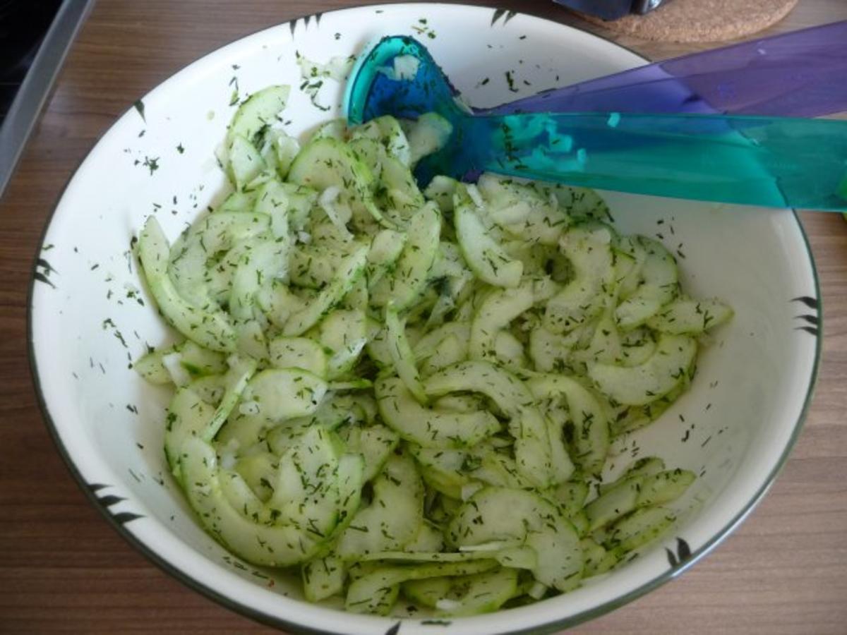 Salat : Dill - Gurkensalat - Rezept