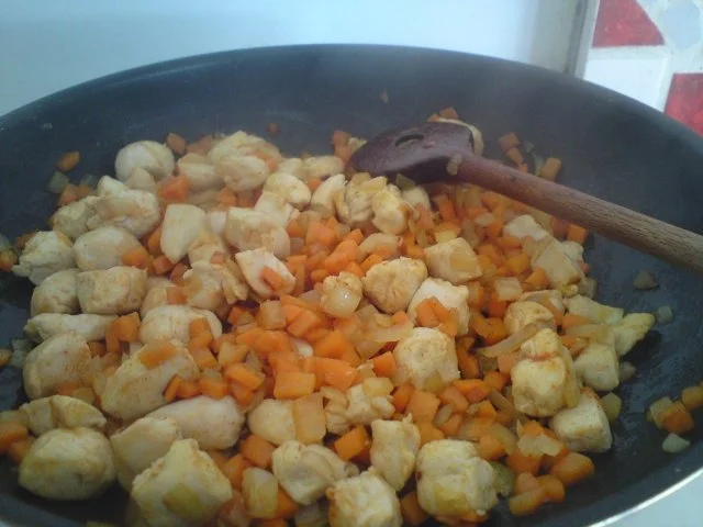 Rezept: Hähnchen-Nudel-Pfanne Bild Nr. 4 Hähnchen-Nudel-Pfanne - Rezept - Bild Nr. 4