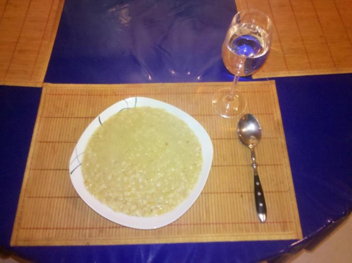 Suppe: Mediterane Nudelsuppe mit roten Linsen - Rezept
