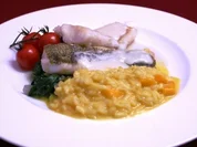 Gebratenes Zanderfilet an Blattspinat mit Mango-Risotto - Rezept