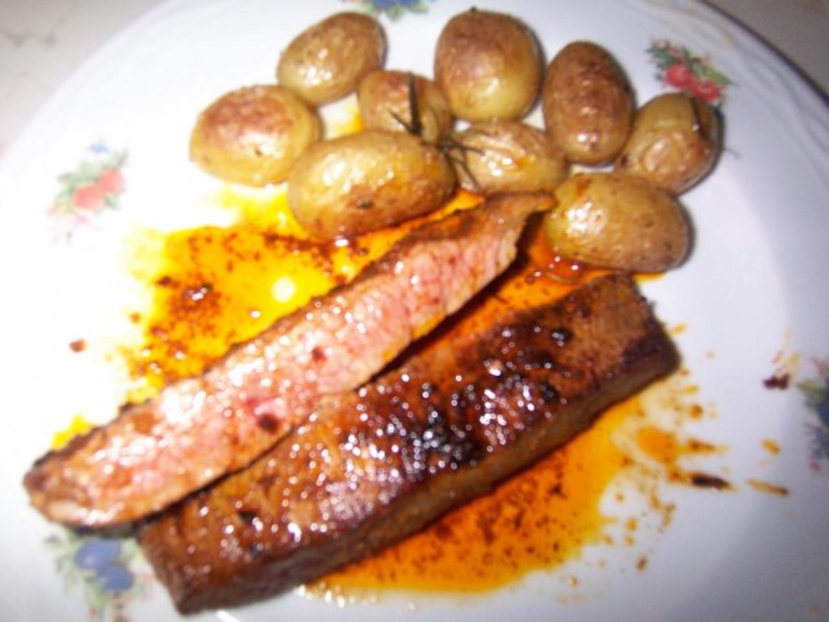 Bavette mit Rosmarinkartoffeln und buntem Salat - Rezept - Bild Nr. 6