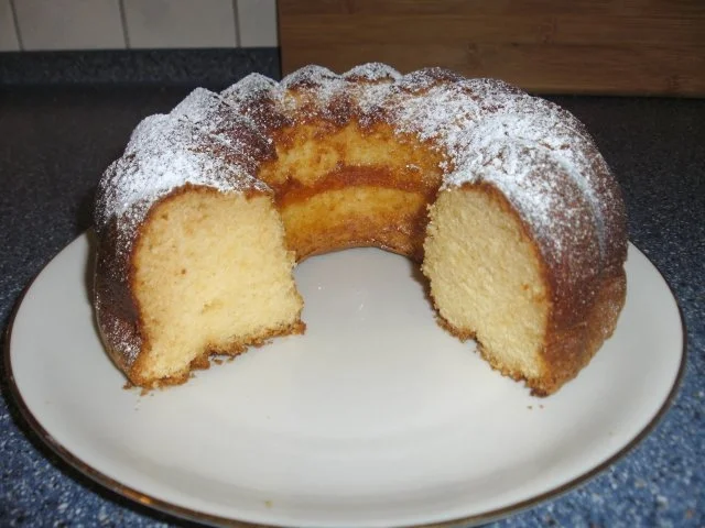 Rezept: Mini - Eierlikörkuchen Bild Nr. 3 Mini - Eierlikörkuchen - Rezept - Bild Nr. 3