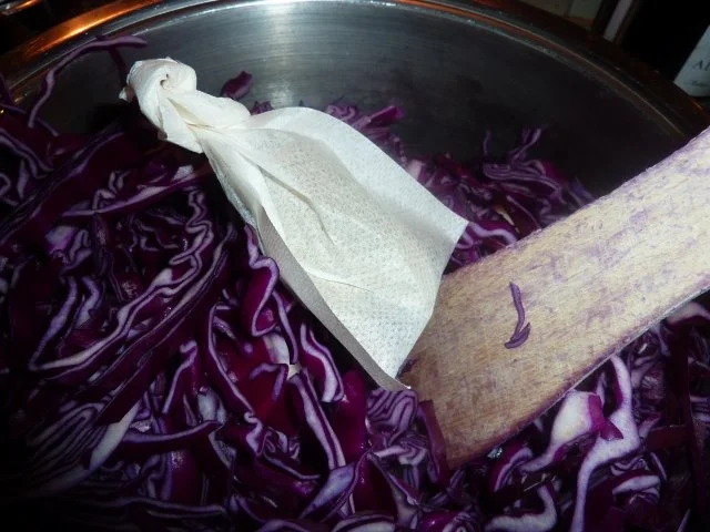 Rezept: Vorrat: Apfelrotkohl Bild Nr. 3 Vorrat: Apfelrotkohl - Rezept - Bild Nr. 3