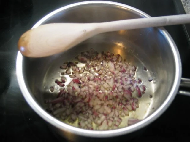 Eierspeisen: Eier in bunter Schinken-Pfeffer-Sahnesoße - Rezept - Bild Nr. 2