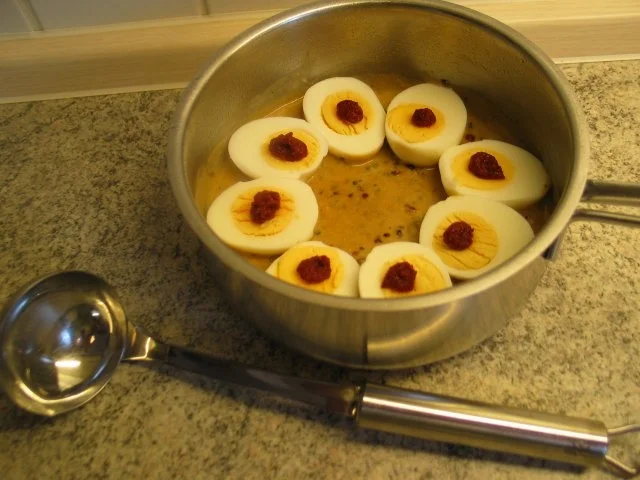 Eierspeisen: Eier in bunter Schinken-Pfeffer-Sahnesoße - Rezept - Bild Nr. 6
