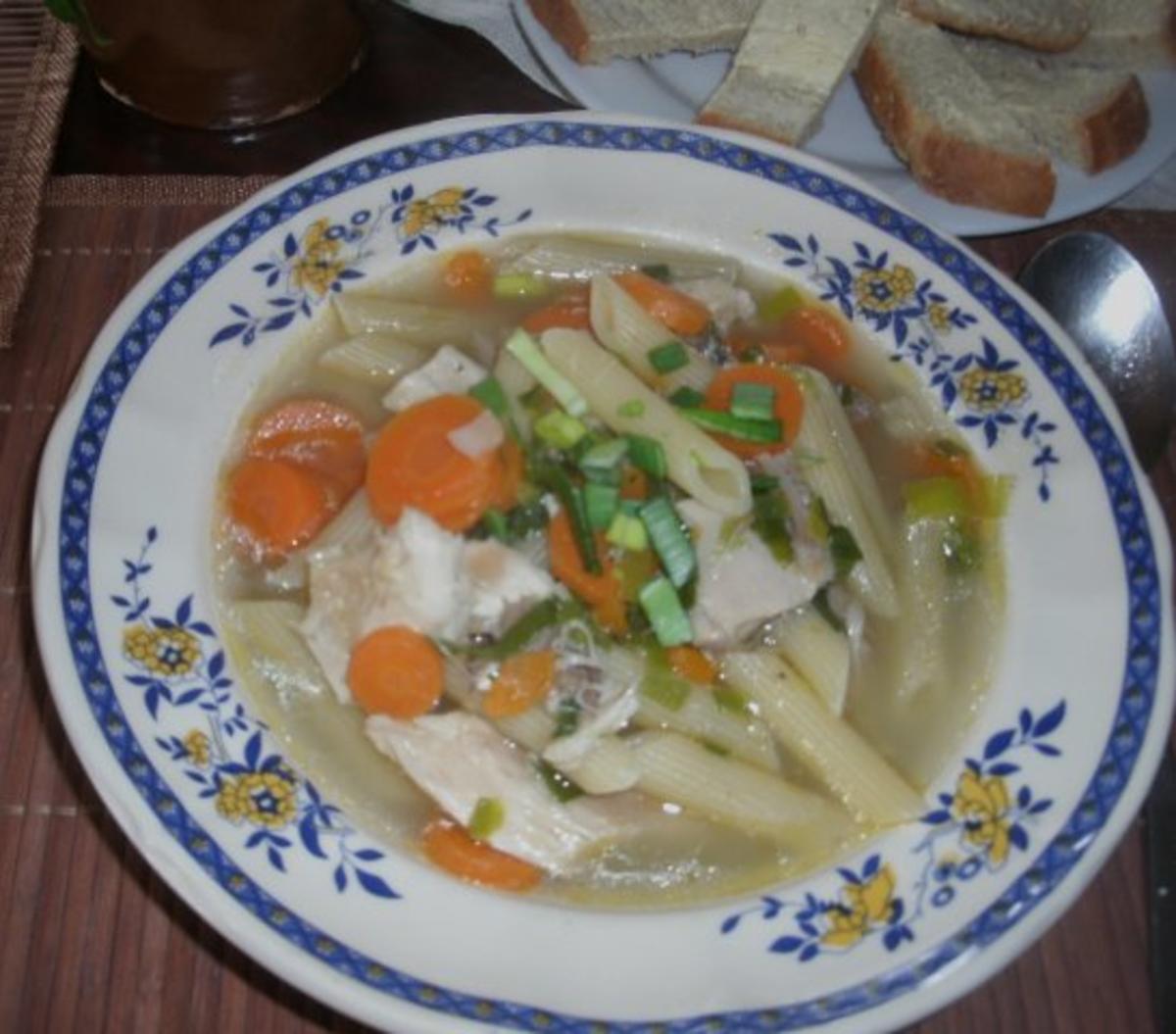 Hühnersuppe für die Seele - Rezept mit Bild - kochbar.de