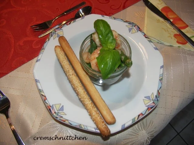 Rezept: Garnelen mit grünem Spargel Garnelen mit grünem Spargel - Rezept