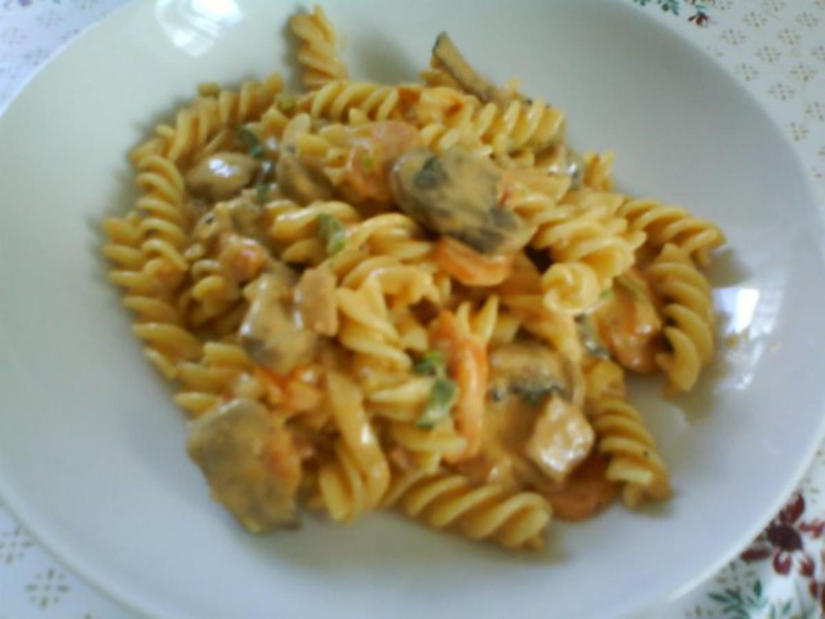 Fusili con funghi e vedure - Rezept - Bild Nr. 3