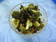 Broccolisalat mit gerösteten Mandelblättchen und frittierten Kapern - Rezept