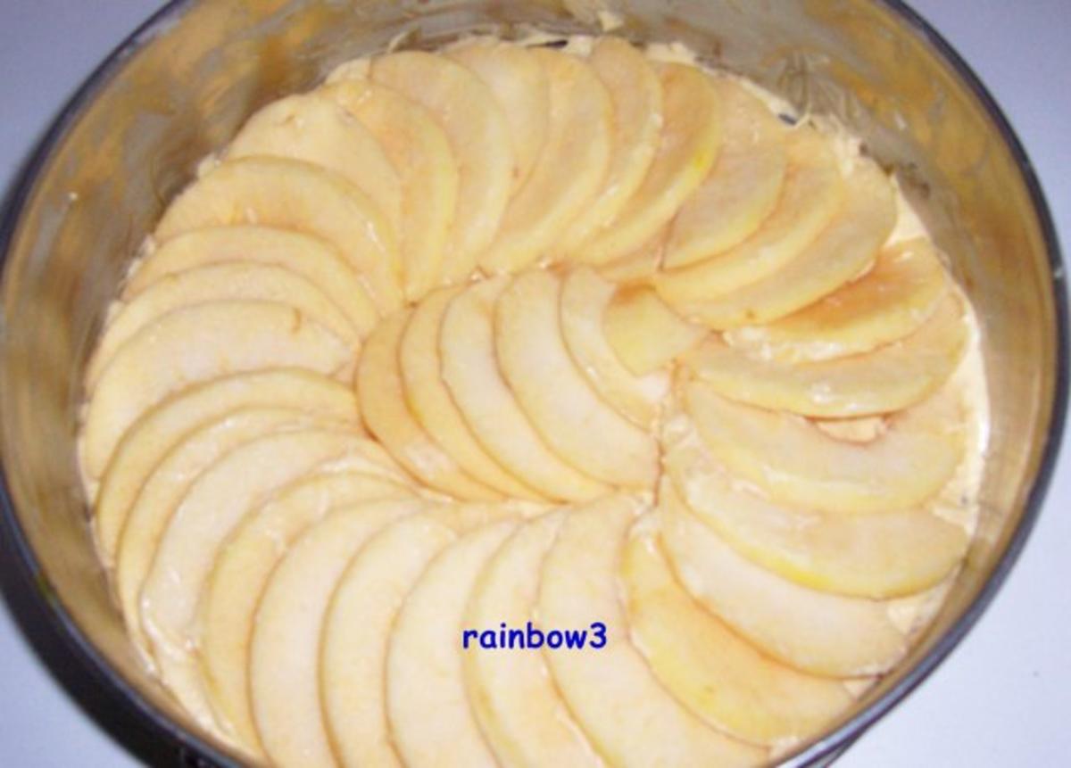 Backen: Apfeltorte unter einer Erdnuss-Karamell-Decke - Rezept - Bild Nr. 6
