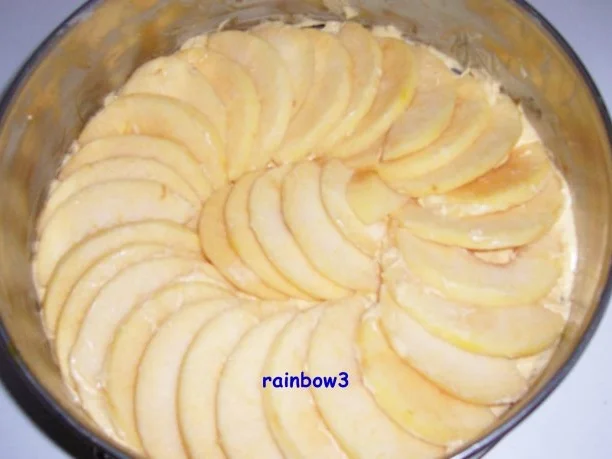 Rezept: Backen: Apfeltorte unter einer Erdnuss-Karamell-Decke Bild Nr. 6 Backen: Apfeltorte unter einer Erdnuss-Karamell-Decke - Rezept - Bild Nr. 6