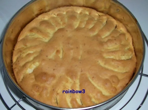 Rezept: Backen: Apfeltorte unter einer Erdnuss-Karamell-Decke Bild Nr. 8 Backen: Apfeltorte unter einer Erdnuss-Karamell-Decke - Rezept - Bild Nr. 8