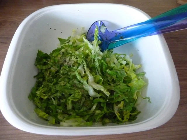 Rezept: Fixe Küche : Pizza - Fleischkäse an Salzkartoffeln und Salaten Bild Nr. 9 Fixe Küche : Pizza - Fleischkäse an Salzkartoffeln und Salaten - Rezept - Bild Nr. 9