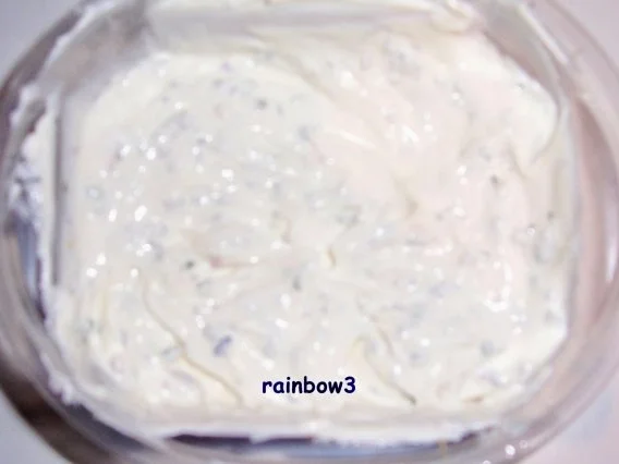 Brotaufstrich: Bunter Frischkäse - Rezept