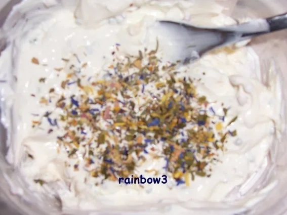 Brotaufstrich: Bunter Frischkäse - Rezept - Bild Nr. 4