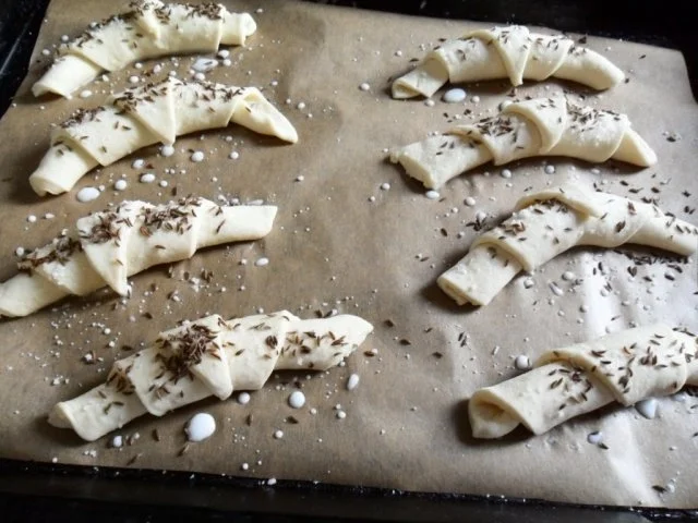 Salz-/Kümmelkipferl - Rezept - Bild Nr. 6