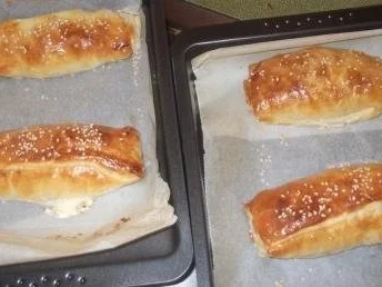 Rezept: Blätterteigstrudel mit Schafkäse-Thunfischfüllung Bild Nr. 3 Blätterteigstrudel mit Schafkäse-Thunfischfüllung - Rezept - Bild Nr. 3