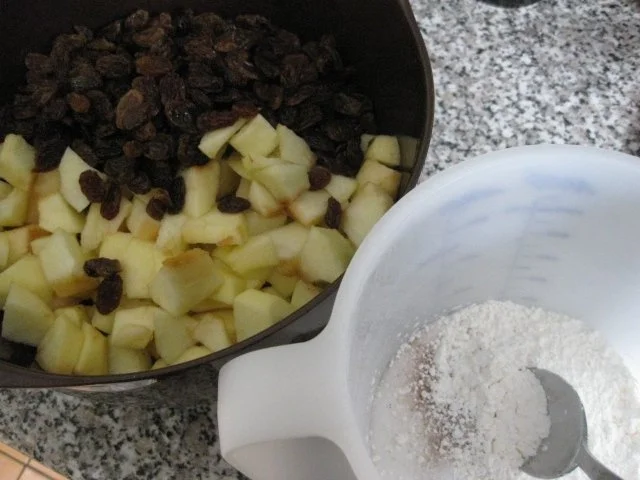 Apfelkuchen mit pfiffigen Streuseln.... - Rezept - Bild Nr. 3