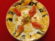 Rezept: Feigenjoghurt mit Honig (Gundis Zรกmbรณ) Feigenjoghurt mit Honig (Gundis Zรกmbรณ) - Rezept