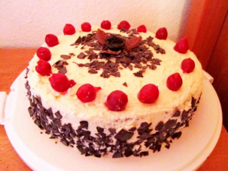 Schwarzwälder Kirsch Torte - 182 kcal/100g