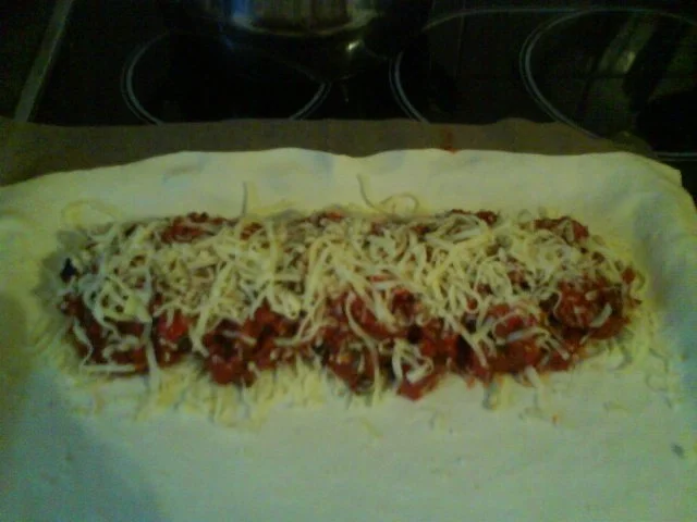 Rezept: Pizzastrudel Bild Nr. 14 Pizzastrudel - Rezept - Bild Nr. 14