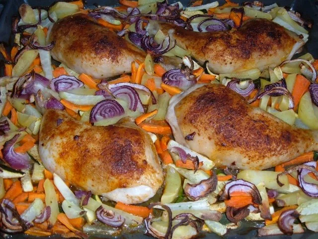 Rezept: Geflügel : Hähnchenkeulen aus dem Ofen Bild Nr. 6 Geflügel : Hähnchenkeulen aus dem Ofen - Rezept - Bild Nr. 6
