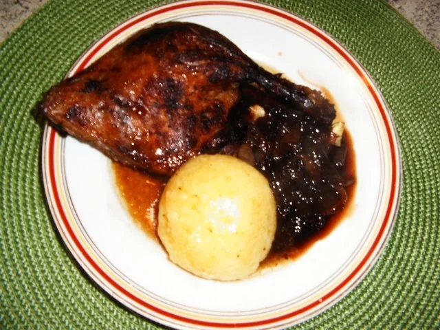 Entenkeulen mit Portweinsoße - Rezept