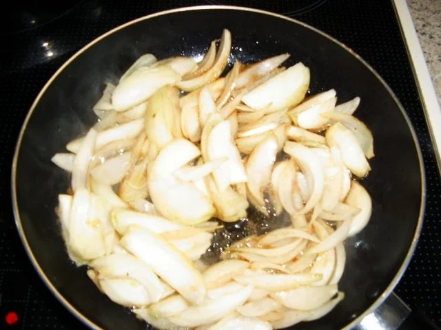 Rezept: Portwein-Balsamico-Zwiebeln Bild Nr. 3 Portwein-Balsamico-Zwiebeln - Rezept - Bild Nr. 3