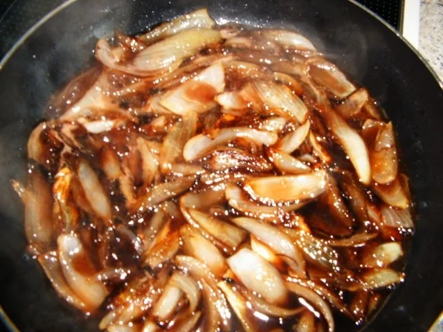 Rezept: Portwein-Balsamico-Zwiebeln Bild Nr. 5 Portwein-Balsamico-Zwiebeln - Rezept - Bild Nr. 5