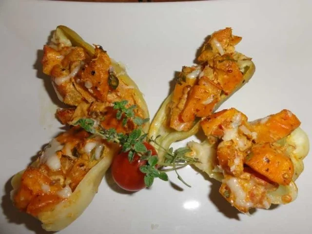 Rezept: gefüllte Paprika-Kürbis-Schiffchen Bild Nr. 4 gefüllte Paprika-Kürbis-Schiffchen - Rezept - Bild Nr. 4