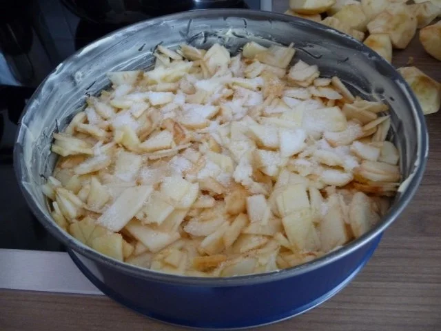 Mein 400.Rezept soll ein Festlein sein, drum lad ich euch zum Apfelkuchen  ein ;-) - Rezept - Bild Nr. 8